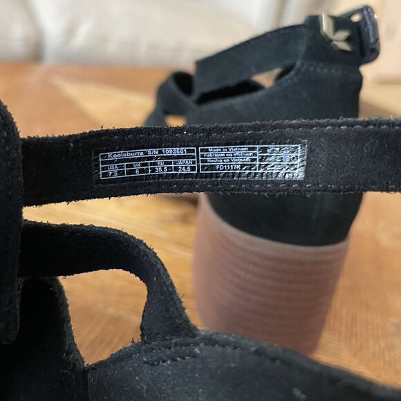 Koolaburra by UGG Women's Heels Ankle Sandals Size 7.5 Black Suede Strap Buckle - Picture 11 of 12